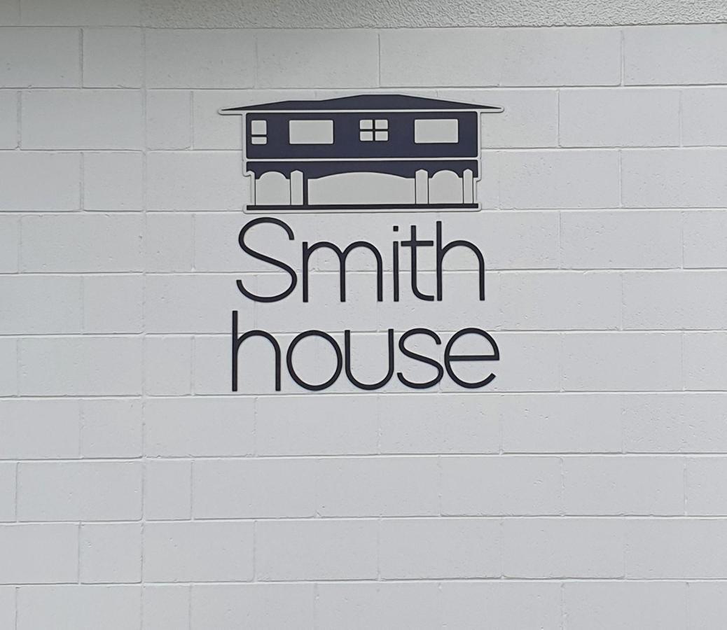 Smith House
