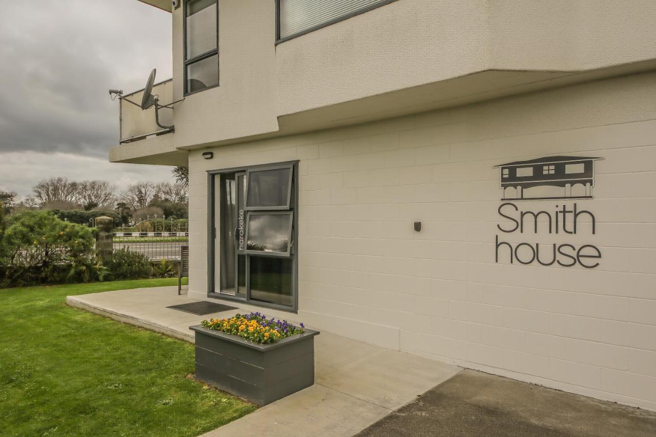 Smith House